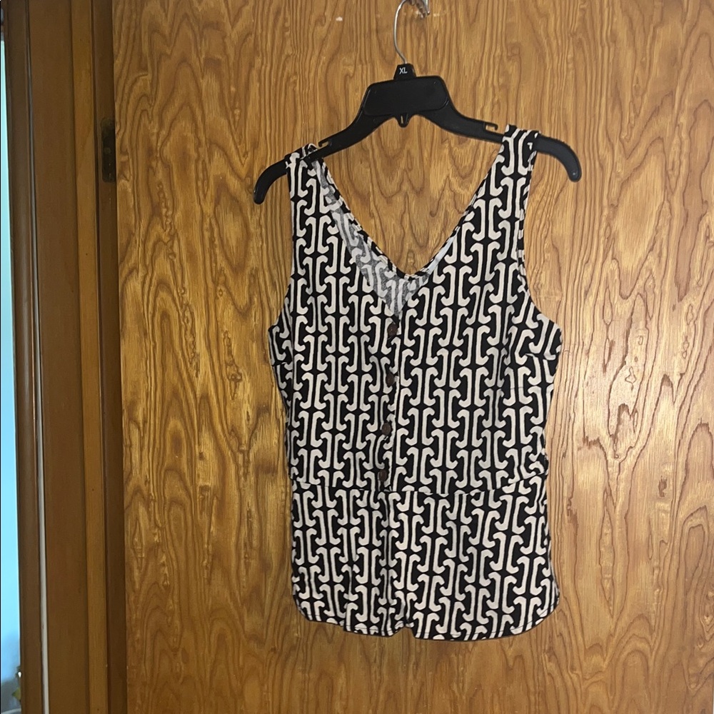 Chic Black and White Women's Tank Top